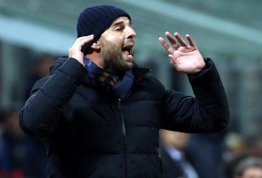 Roberto Stellone striglia i suoi. Ansa